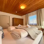 Anton Zillertal Fuegen